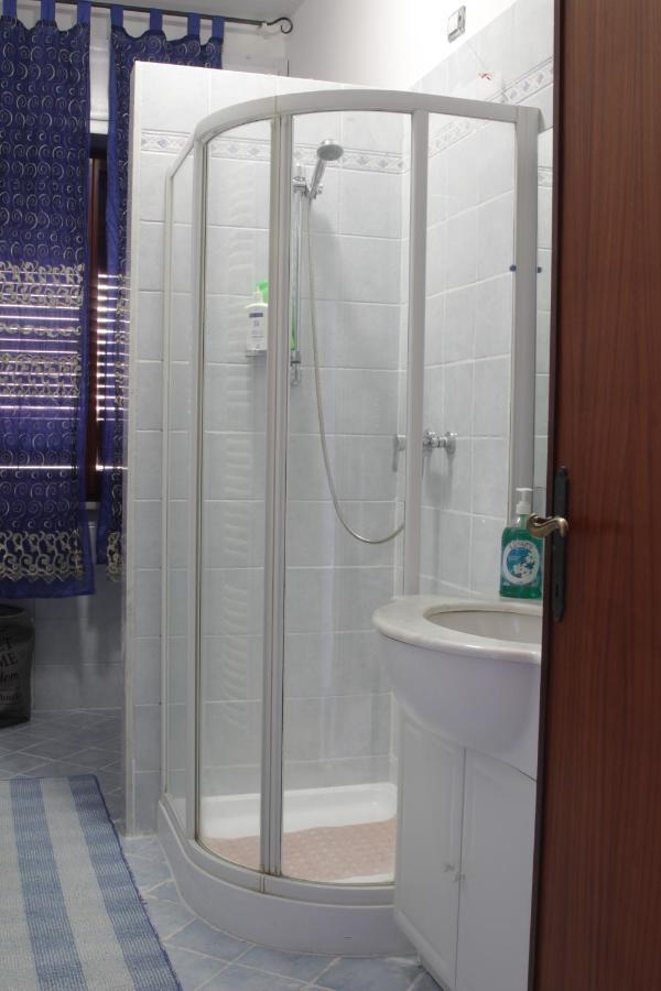 كارارا Villa Chiara Affitta Camere المظهر الخارجي الصورة
