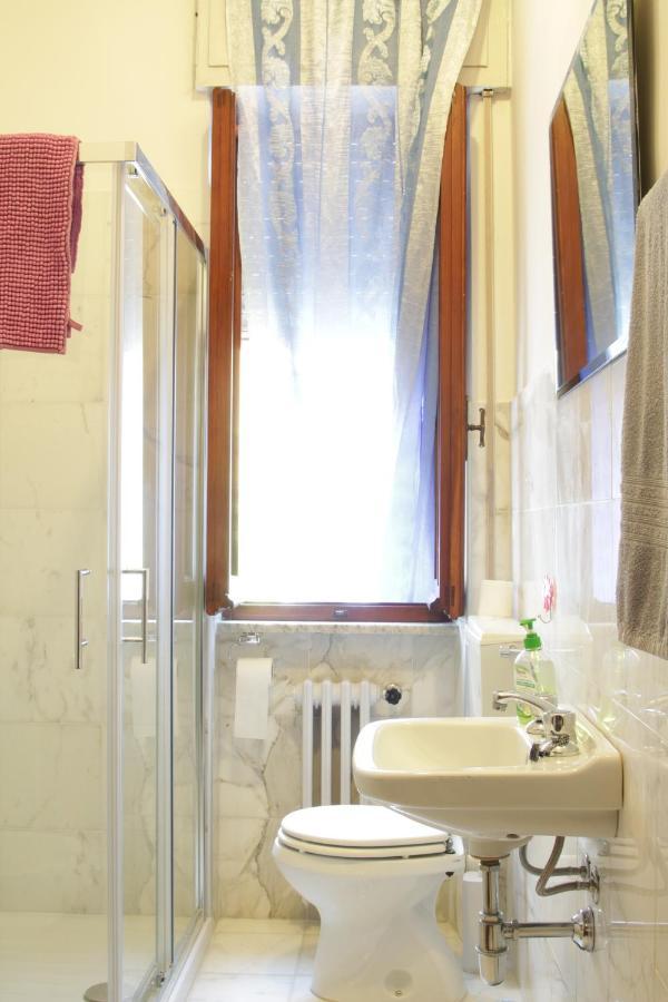 كارارا Villa Chiara Affitta Camere المظهر الخارجي الصورة