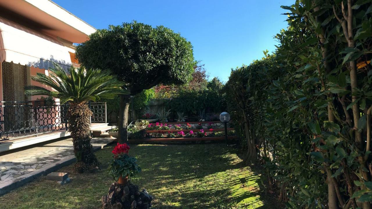 كارارا Villa Chiara Affitta Camere المظهر الخارجي الصورة